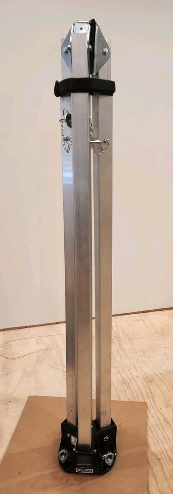 MSA 10102002 Aluminum Workman 8' Tripod