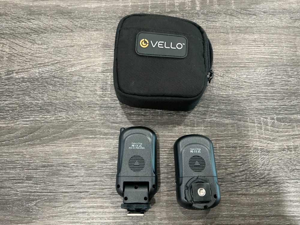 VELLO FREEWAVE LR WIRELESS FLASH TRIGGER/RECEIVER KIT NO BOX VELLO POUCH INCLUDE