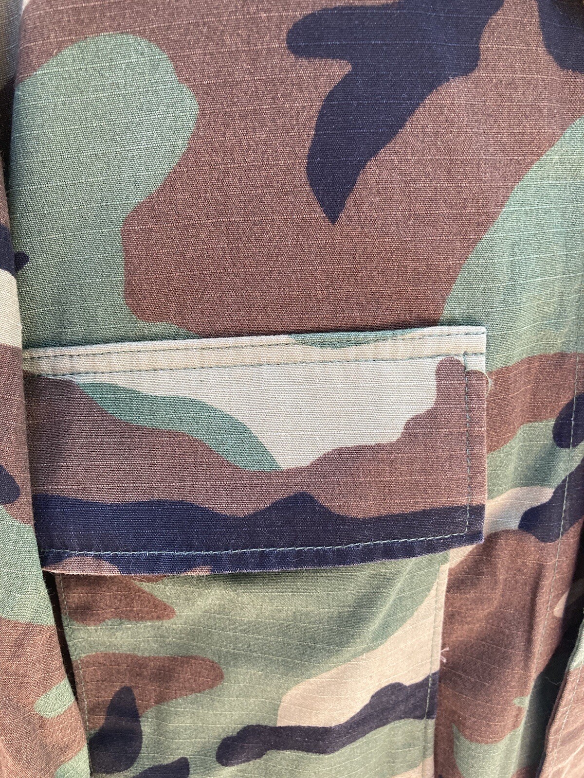 US M81 Woodland BDU Shirt, Army Military Camo Uniform Medium Regular