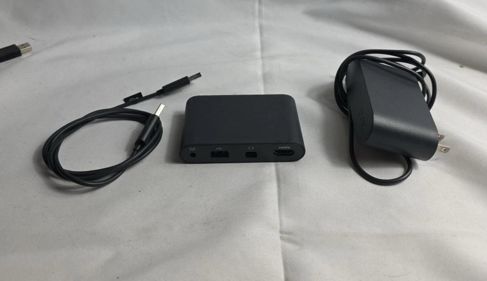 HTC Vive Link Box 2PU6100 w power Adapter + usb