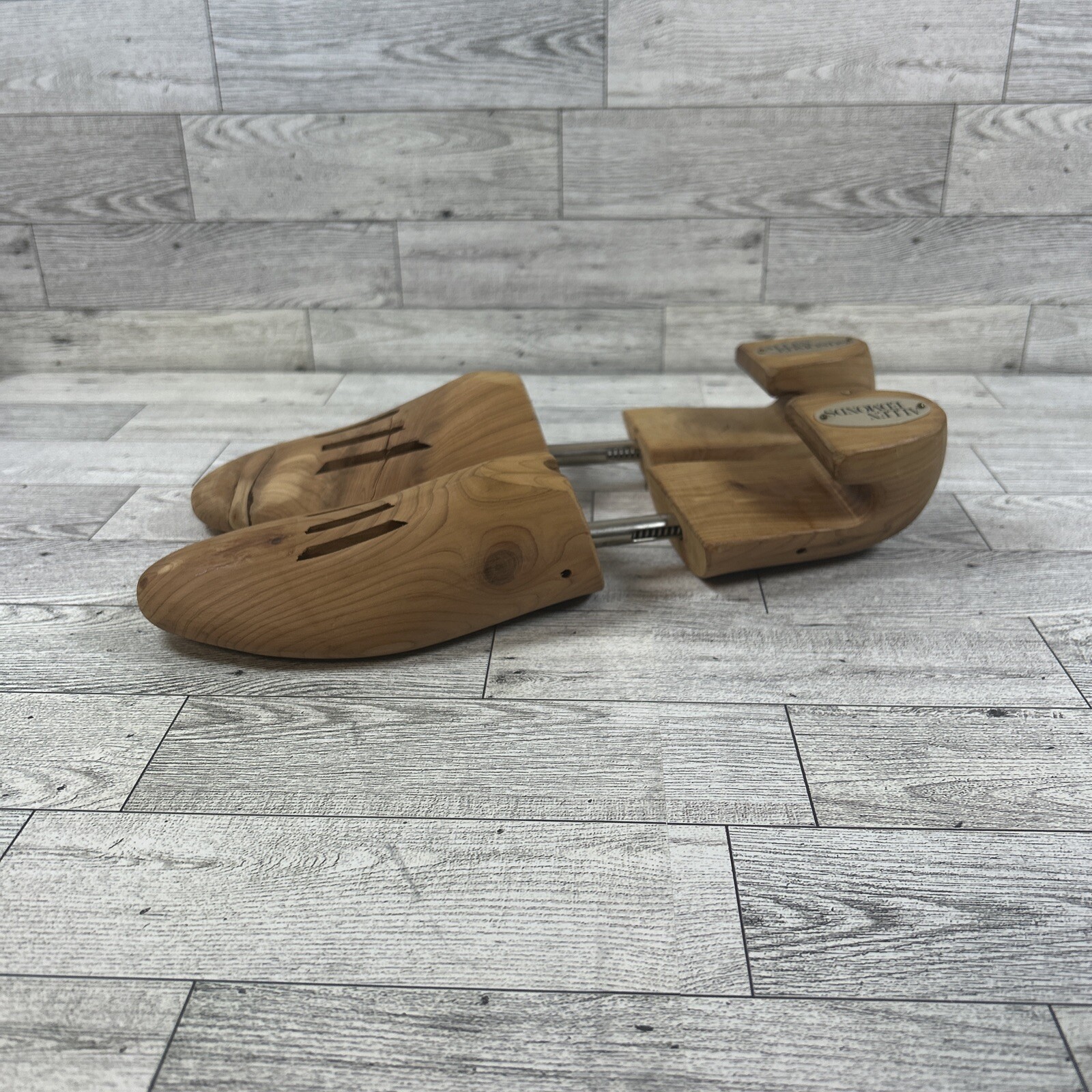 Allen Edmonds Shoe Trees Size Medium Cedar Wooden Stretchers Men's Full Toe