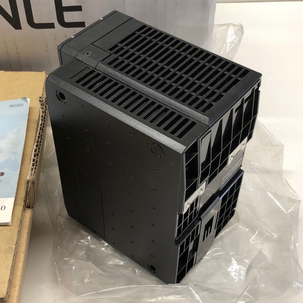 NOS! IN ORIGINAL BOX KEYENCE CV-X100RP CAMERA SENSOR / IMAGE CONTROLLER