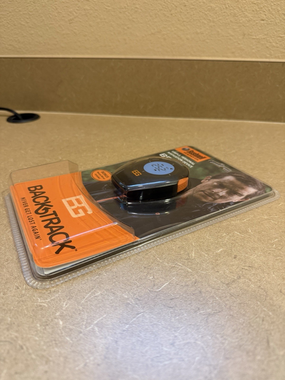 Bushnell BackTrack Simple Personal Navigation Device Bear Grylls Edition NEW HTF