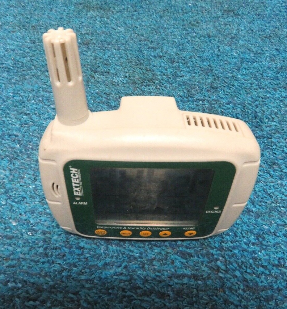 Extech 42280 Temperature and Humidity Datalogger