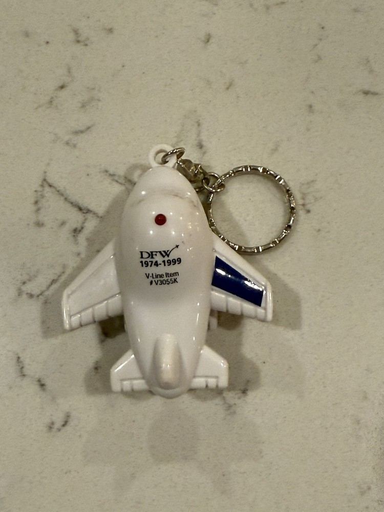 DFW Airplane Keychain Wheels Work