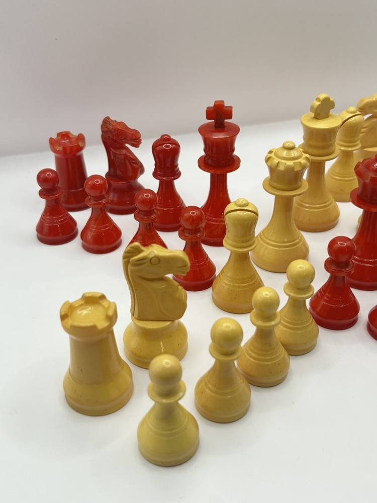 Vintage Bakelite Chess Set Red & Butterscotch 32pc Complete