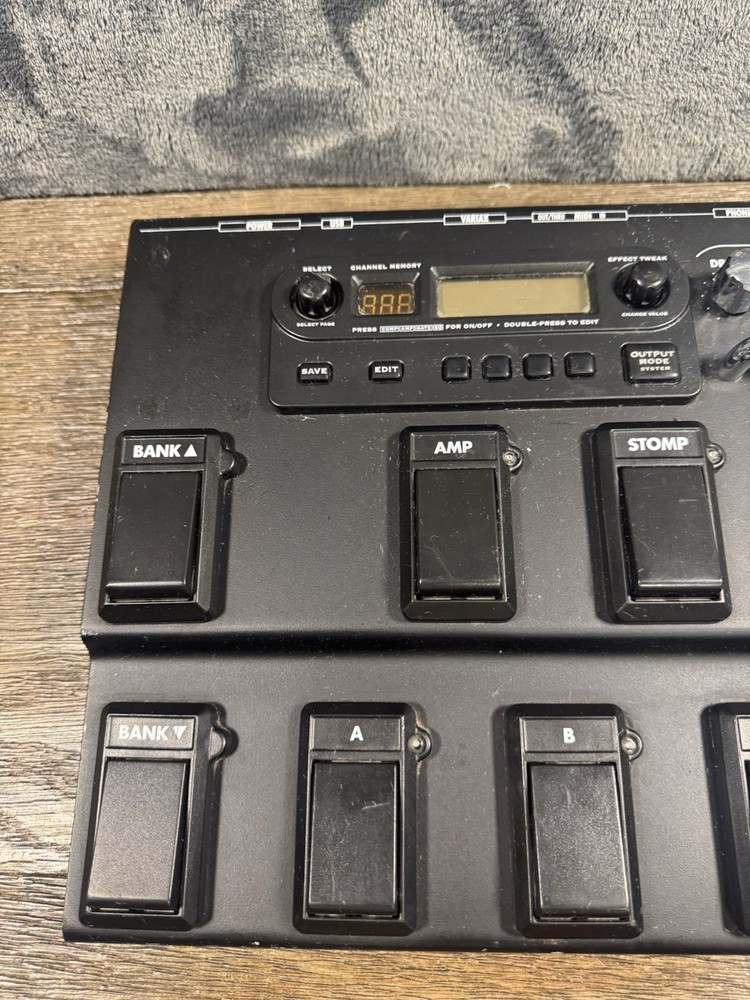 Line 6 POD XT Live Floorboard Guitar Multi-Effects Processor