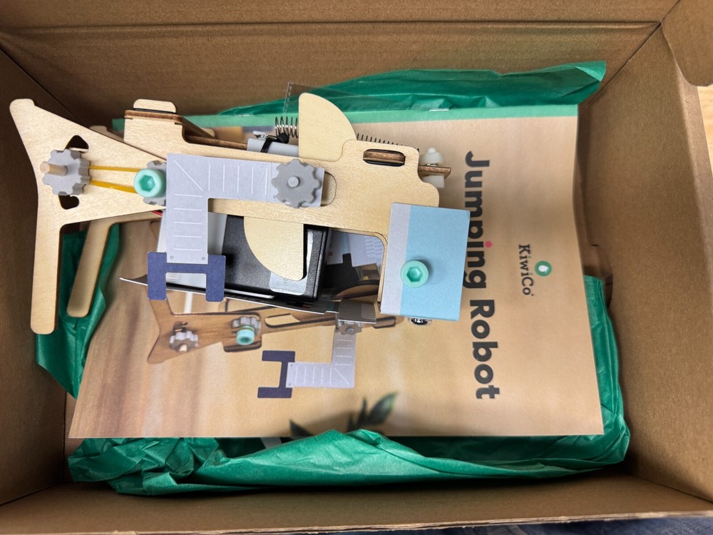 KiwiCo Jumping Robot - 3 Boxes - Partially Assembled