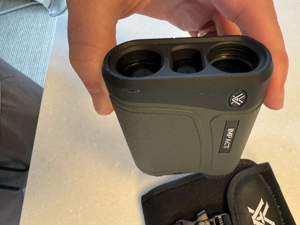 Vortex Impact 850 Rangefinder W/ Case