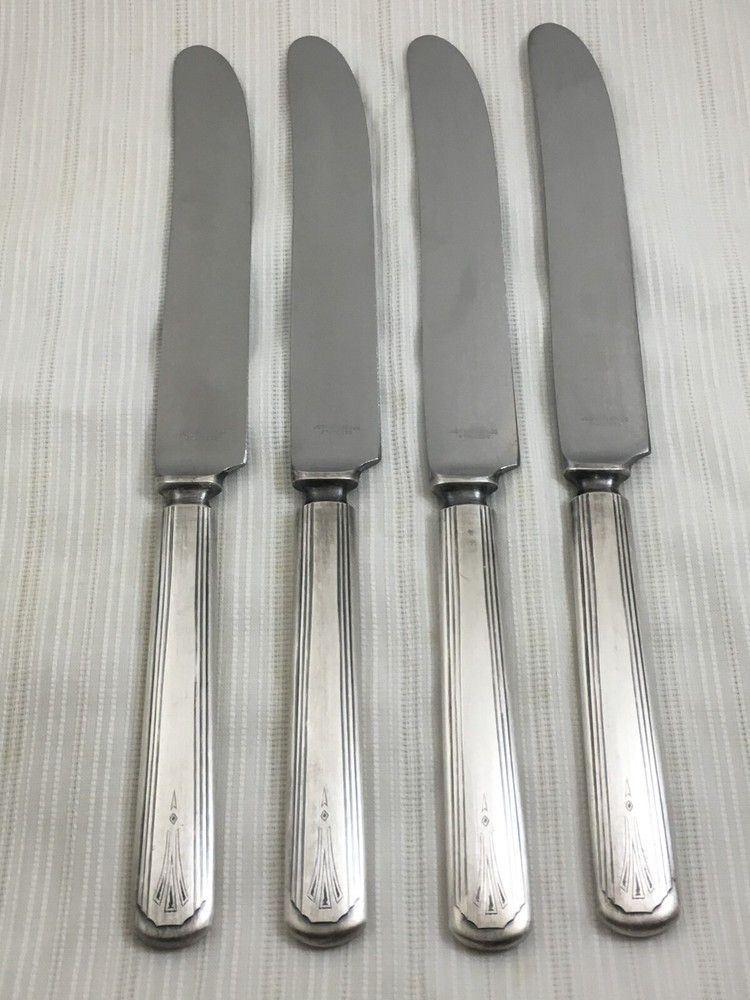 4 International Silver Ivanhoe Silverplate Solid Handle Dinner Knives