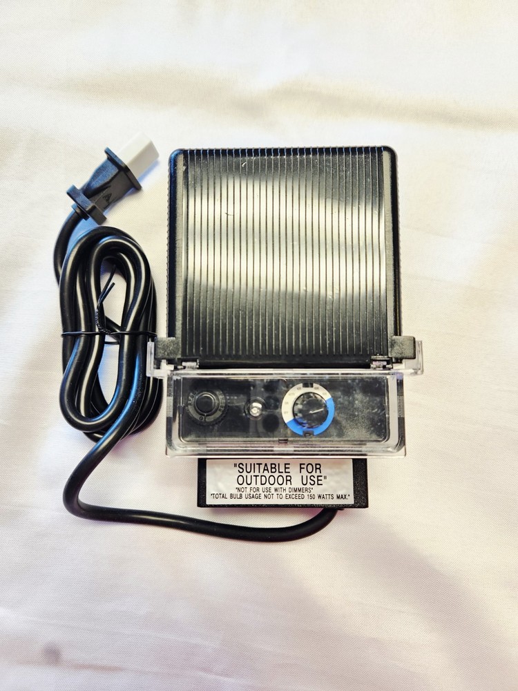150W LED & Halogen Low Voltage Landscape Lighting Transformer
