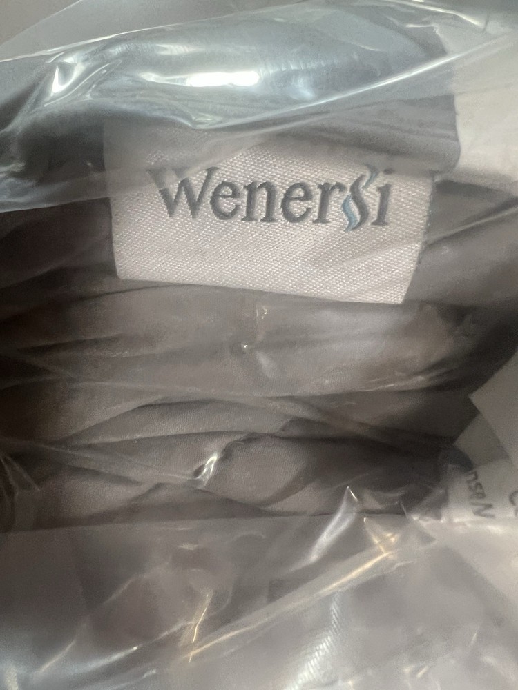 Weber’s Luxurious Feather Down Comforter (twin) Gray NEW