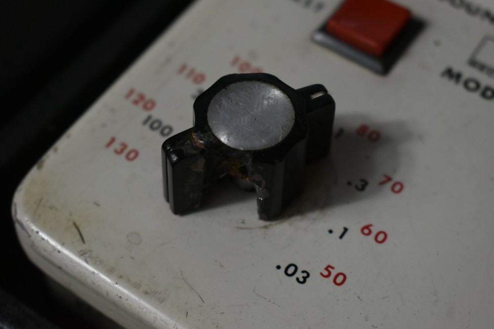 IRD Mechanalysis Model 308 Vibration/Sound Level Meter [Ref B]