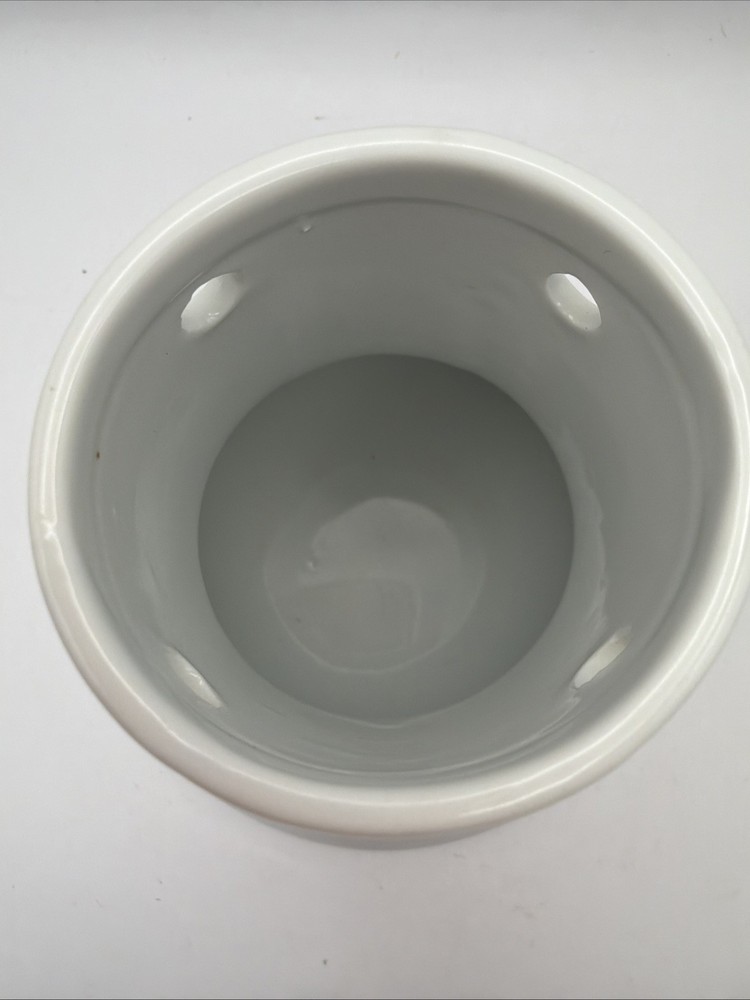 Traeger Porcelain Chicken Throne BAC357 EUC
