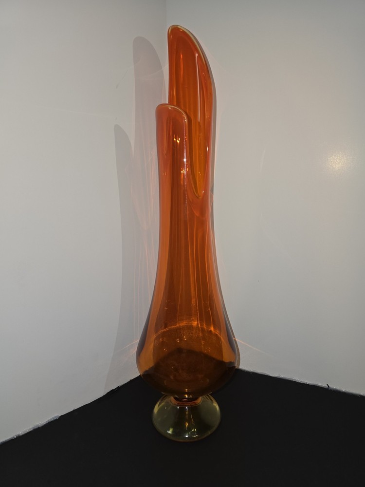 L.E Smith Orange Swing Vase