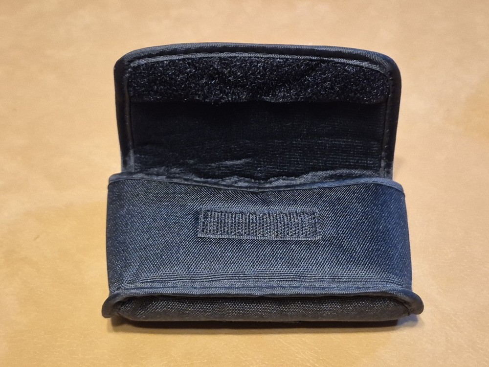 TRAVELER black Case Bag Pouch Closure Belt Loop Accessory