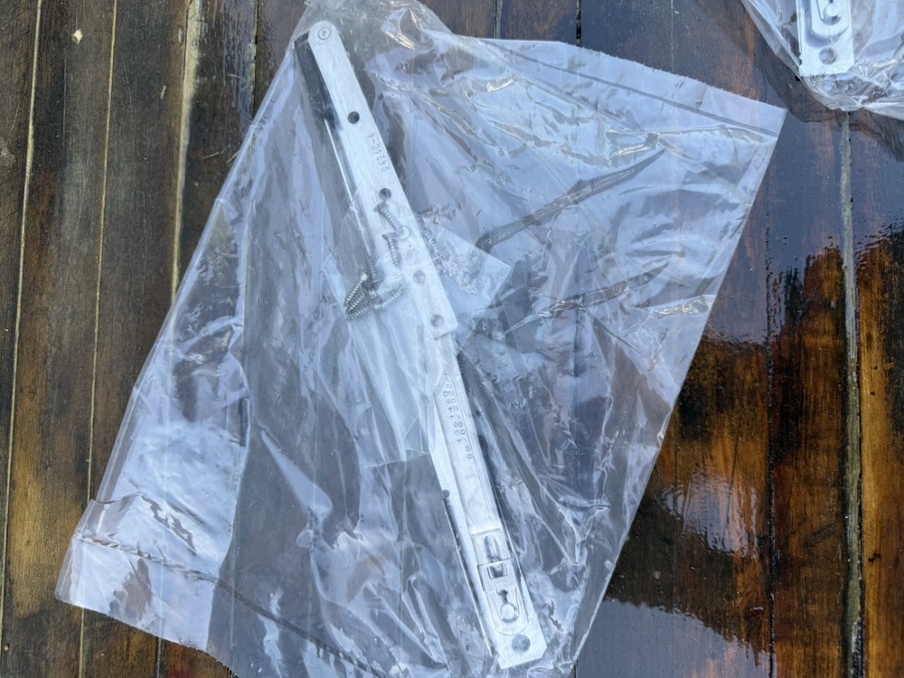 Andersen Split Arm Hinge For Casement Windows Right Handed Hinge 1361460