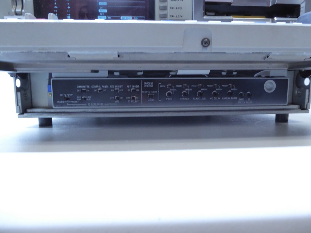 Sony DDSR-2000P Digital Videocassette Recorder {READ AD}