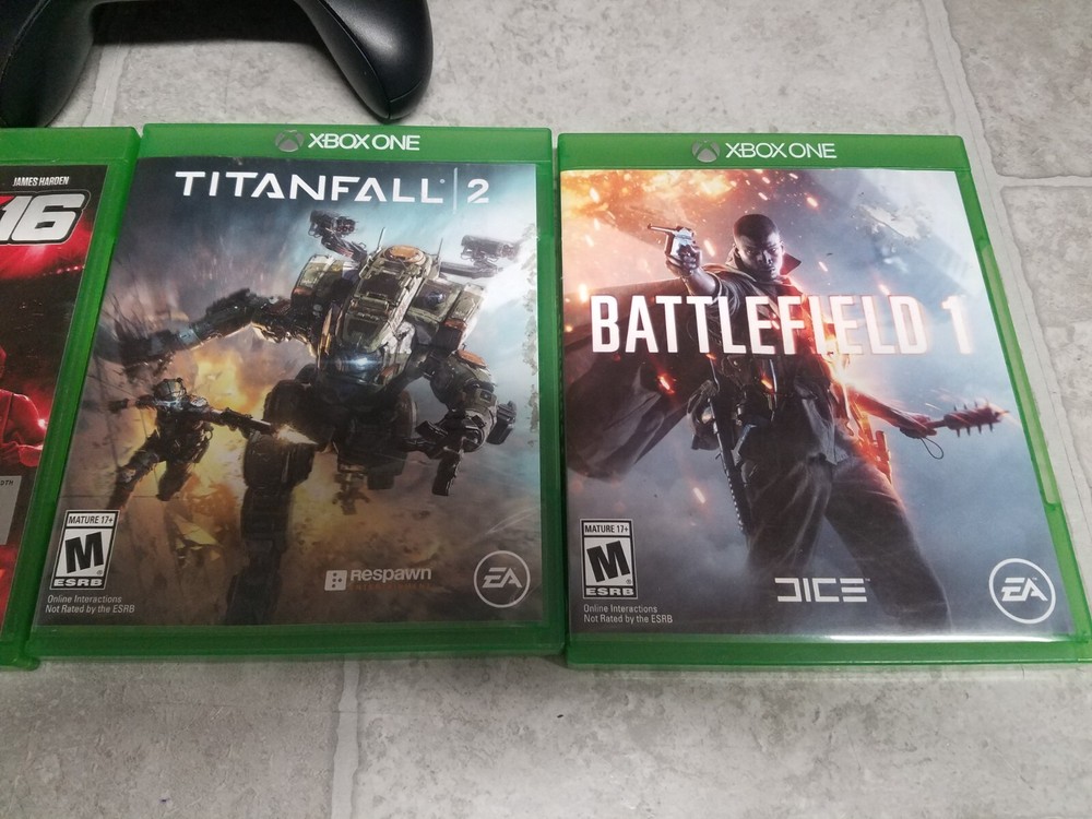 Microsoft Xbox One 1540 Game Console Bundle 500GB with 1 Controllers & 4 Games