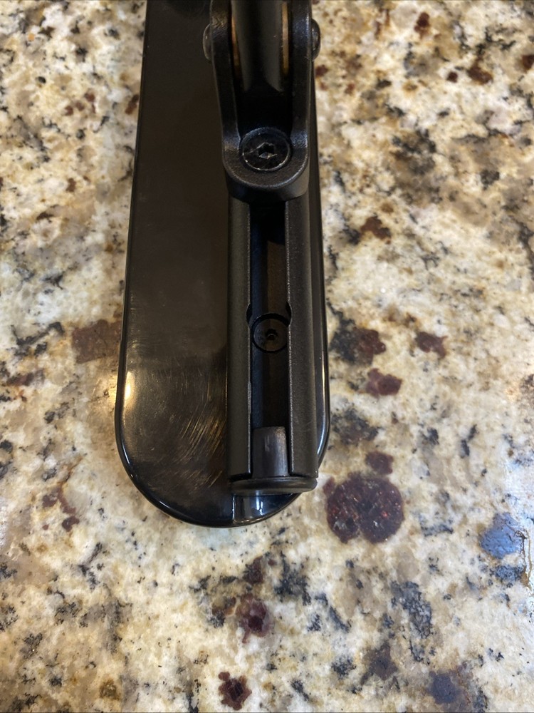 Quantum Q6 Edge REMOVABLE ARM REST .2 MILES ON UNIT