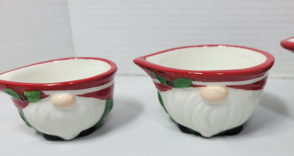 Gnome Christmas Nesting Measuring Cups
