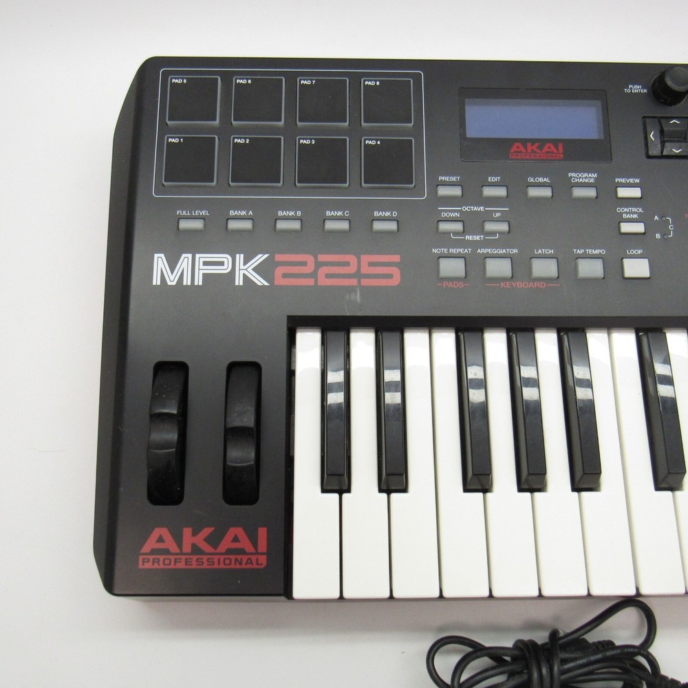 Akai Professional MPK225 25-Key USB MIDI Keyboard & Drum Pad Controller UNTESTED