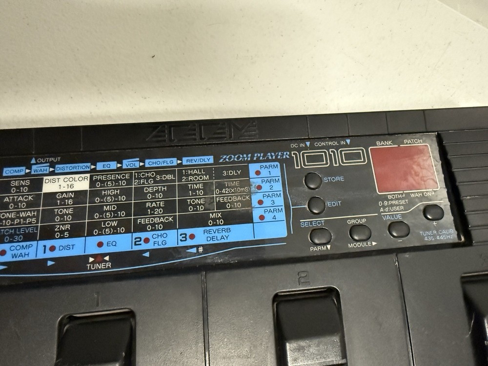 ZOOM player 1010 Advanced Guitar Effects Processor main unit only