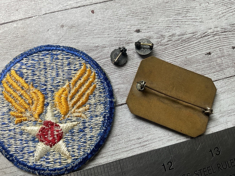 ORIGINAL WWII AIR CORPS INSTRUCTOR TRAINING BADGE PIN PLUS