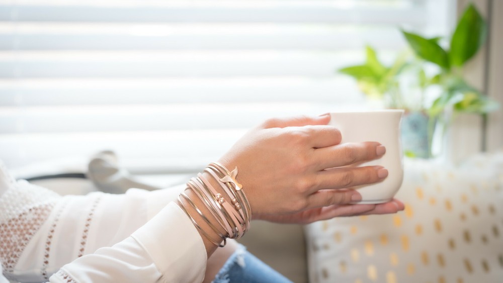 Leather Brecelet: Wale Tail / Pink