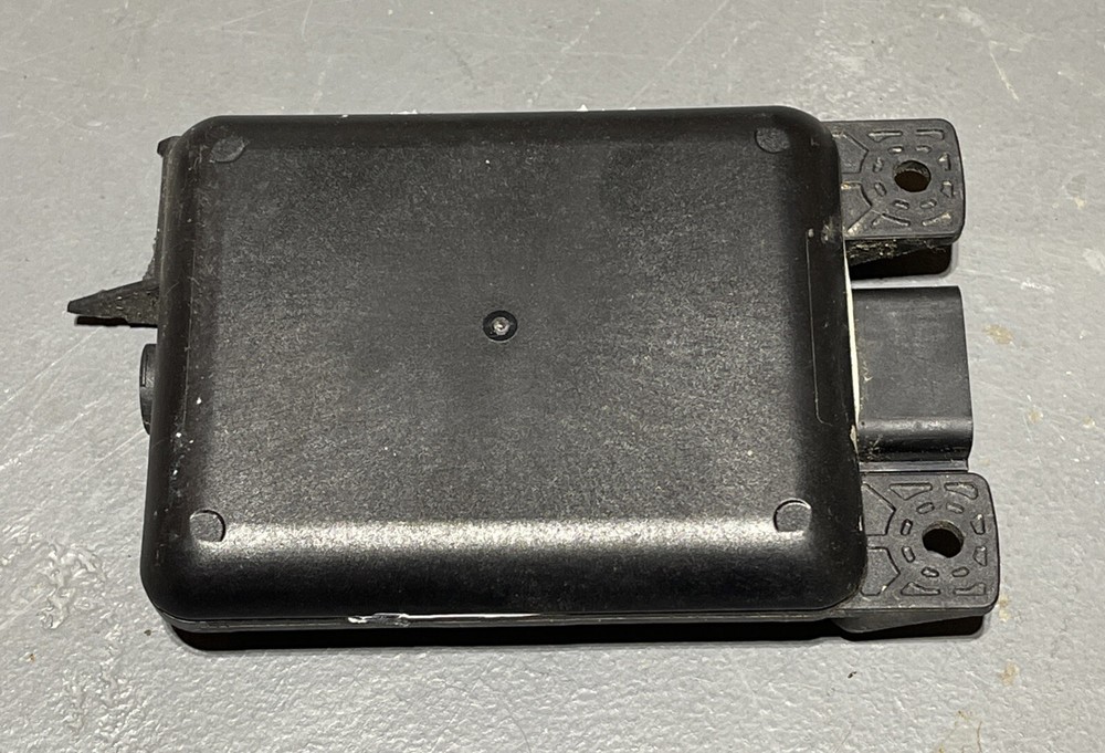 18-24 GM Driver Side Obstacle Detection Control Module OEM 84418801