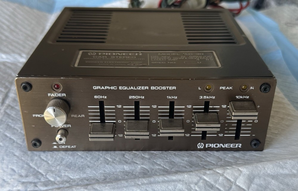 Pioneer AD-30 Equalizer Booster