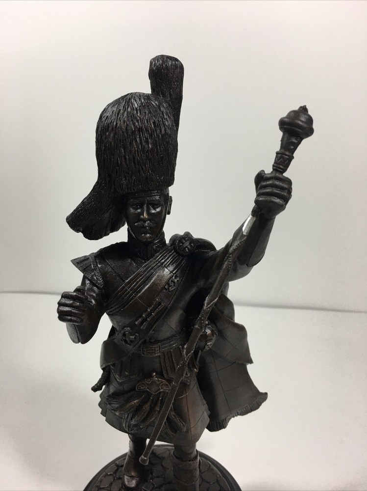 Ballantynes of Walkerburn The Dewar Highlander