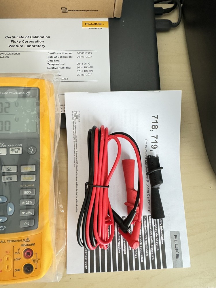 FLUKE 726 PRECISION MULTIFUNCTION CALIBRATOR fast ship via FedEx/DHL/UPS
