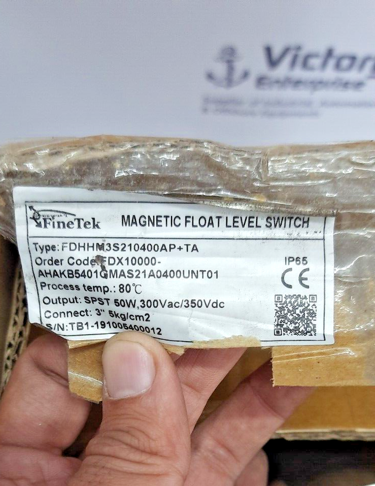 FineTek Type FDHHM3S210400AP+TA Magnetic Float Level Switch Free Shipping