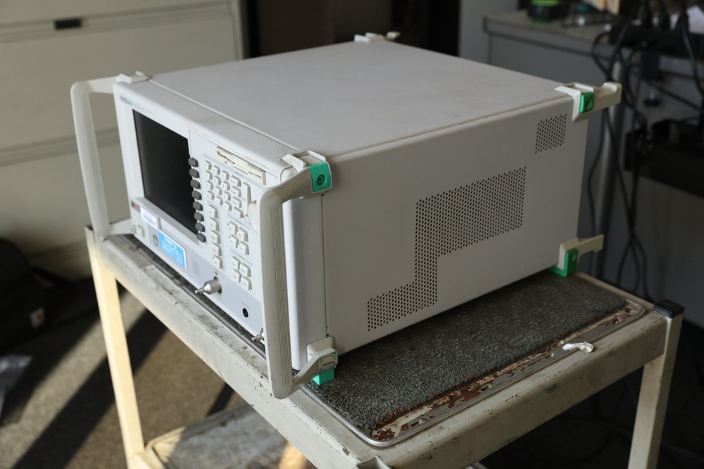 Anritsu MS4622B Network Analyzer Opt 2, 4, 8, 11SF Blank Display, As Is