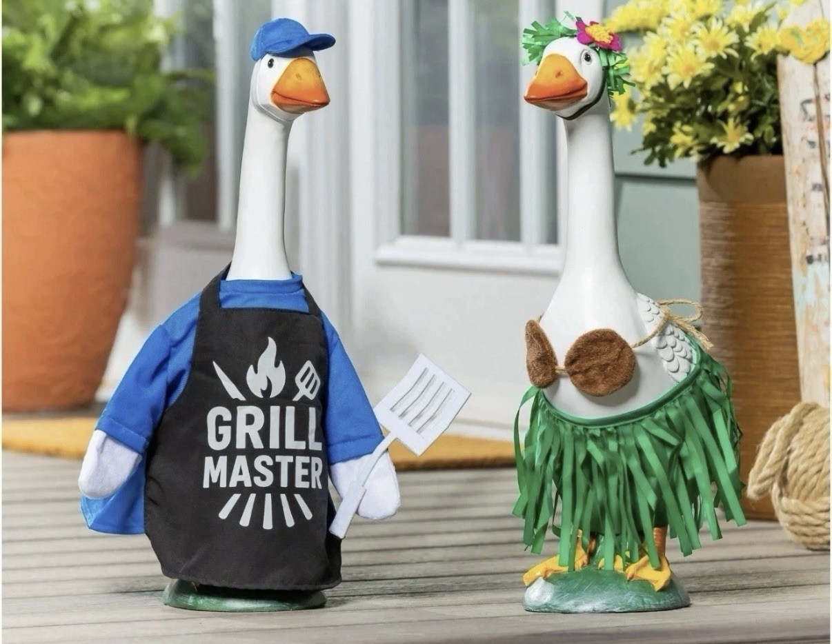 VIRAL Mainstays Large White 20"H Dress Up Goose Garden Statue Yard Decor NEW