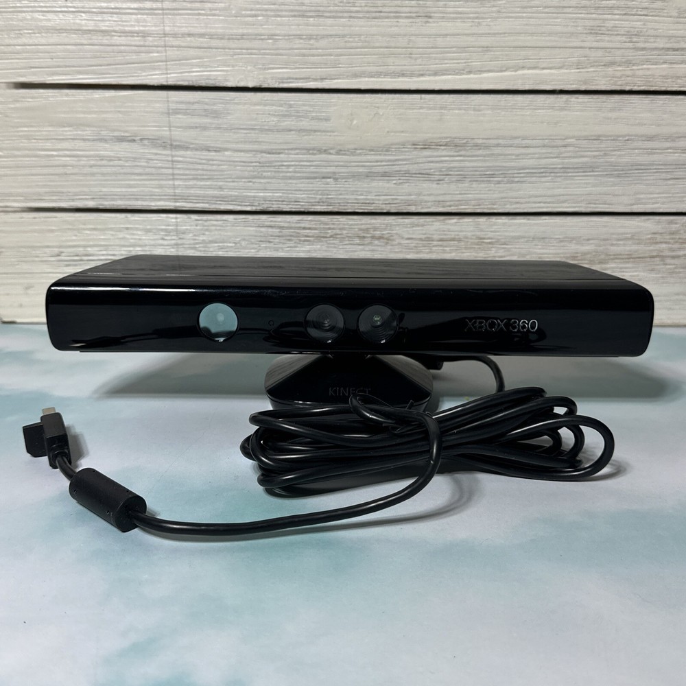 Microsoft Kinect Sensor for XBox 360 Good Condition UNTESTED