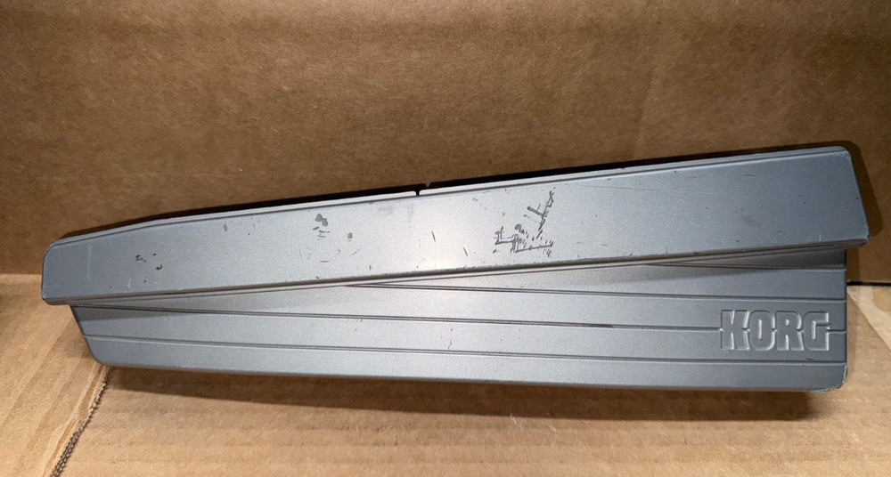 KORG TRINITY PRO RIGHT SIDE END CAP #2