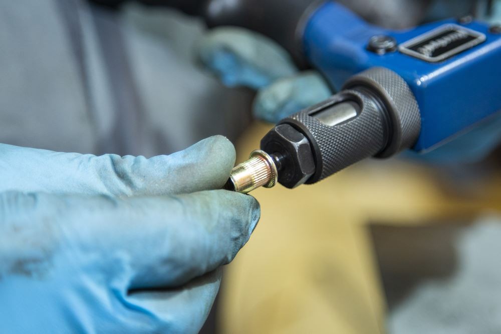 Blue Spot Tools - 8" Nut Riveter