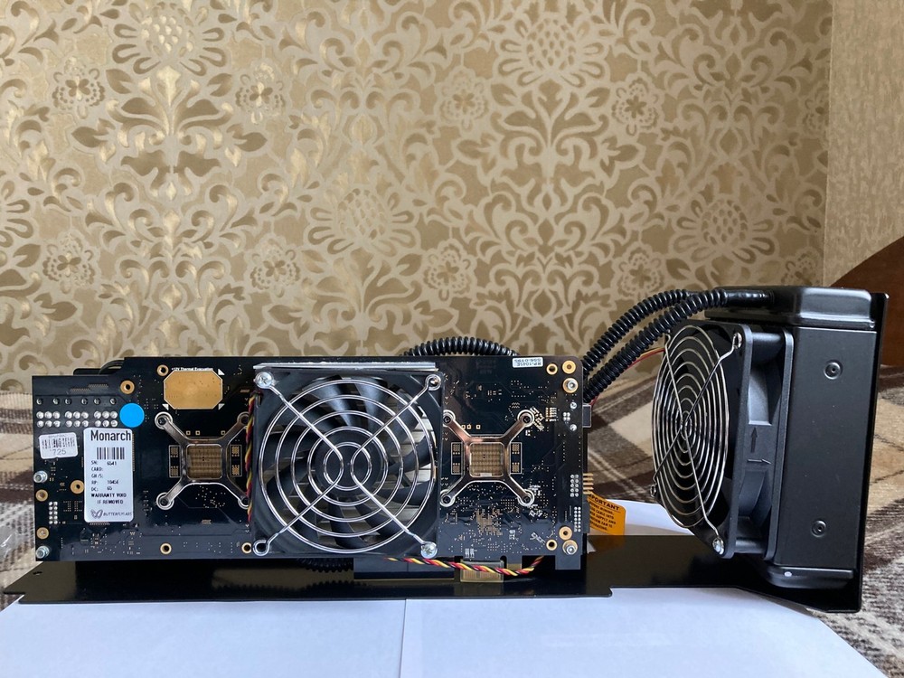 Butterfly Labs Monarch 725 asic miner