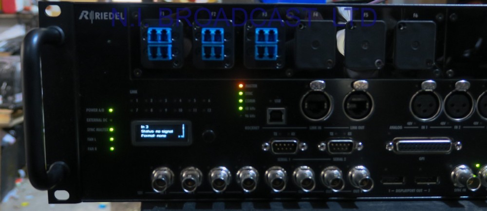 Riedel mediornet compact pro  fibre / 8x 3G / HD audio interface unit (ref 2)