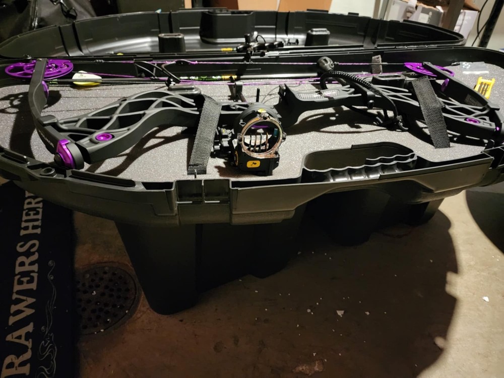 carbon rose compound bow