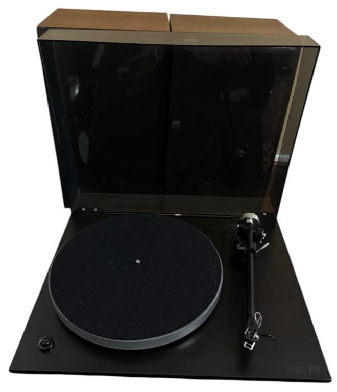 Rega Planar P3 Turntable