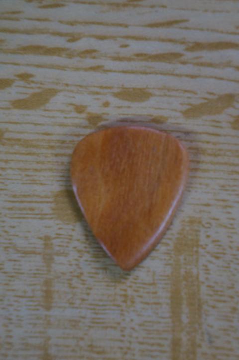 US Blues Sculpted Guitar Pick Turkish Argan - Single Pick