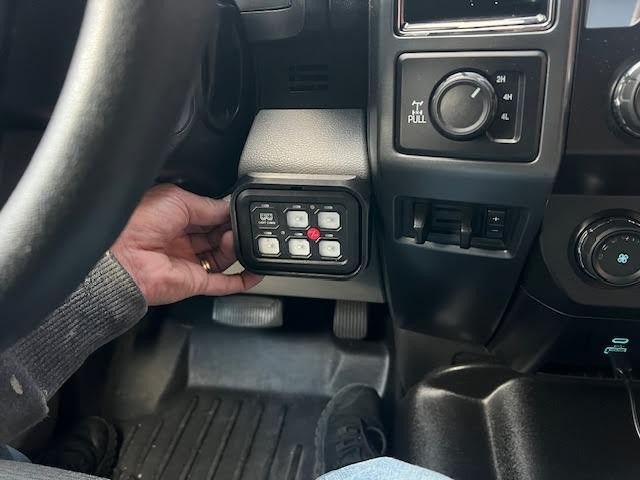 Universal 6 Gang Mount for Auxbeam Switch Panel Bezel