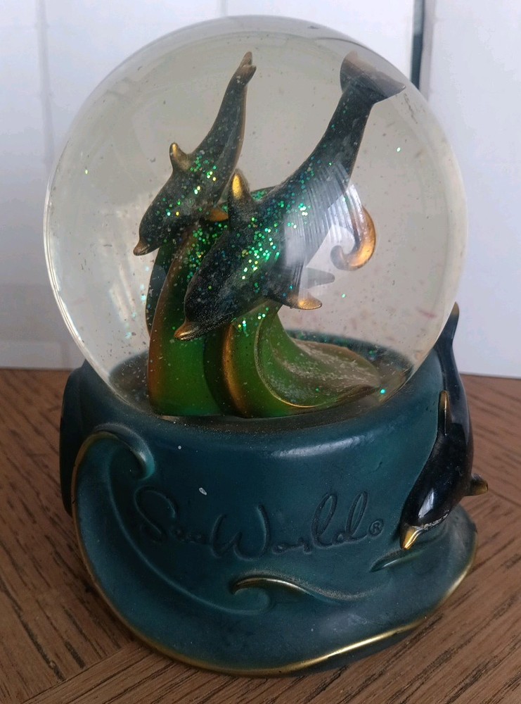 Sea World Globe - Double Dolphins- Gray Base No Chips