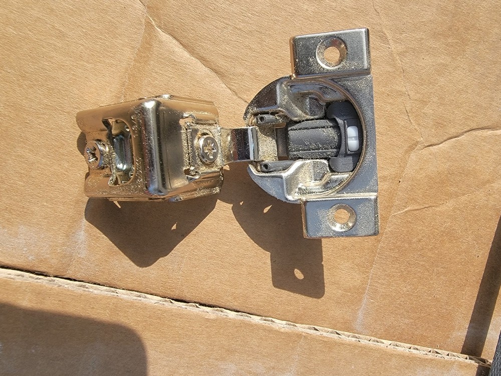 (25) 39C355B.22 Nickle Plated Cabinet Hinges