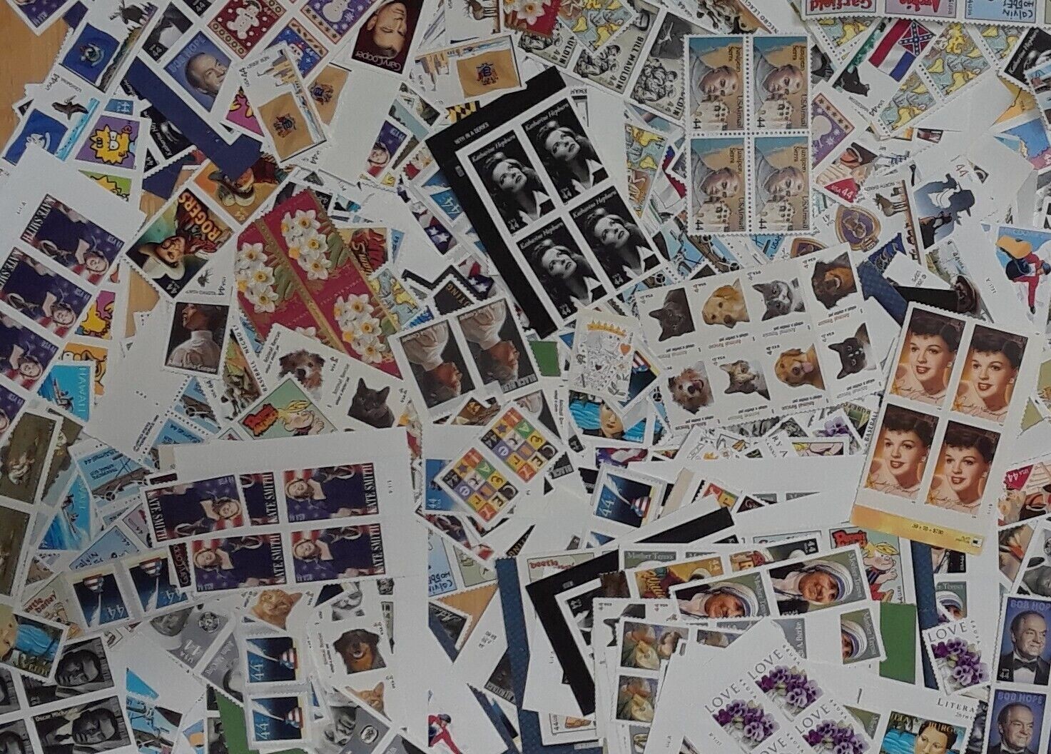 Mixed 50 of New/Usable Multiples, Strips & Singles of 44¢ US Postage Stamps USA
