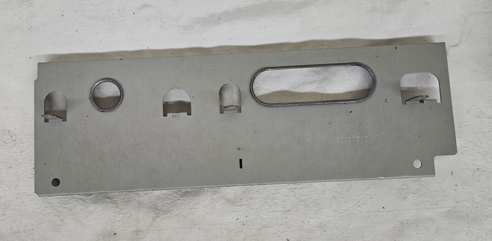 ONKYO DX-5500 Compact Disc Player Internal CENTER DIVIDER BRACKET