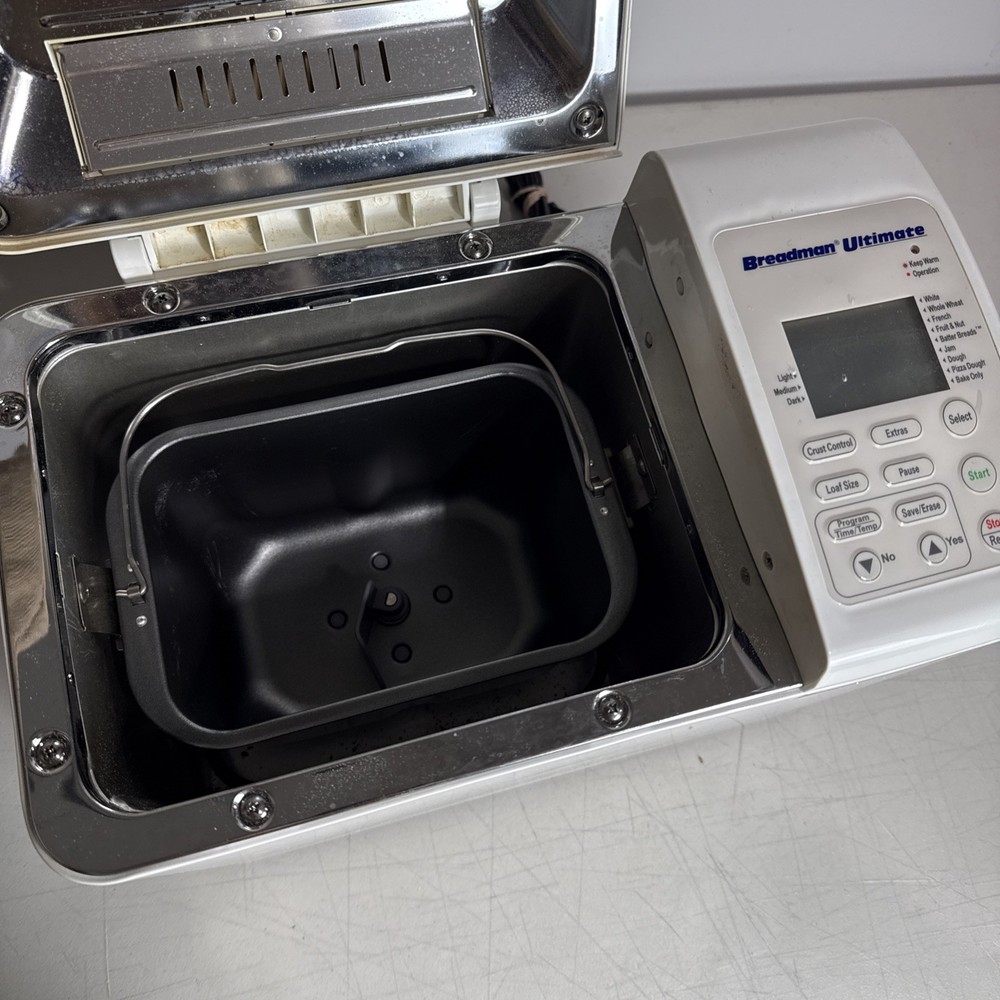 Breadman Ultimate TR2200C Automatic Programmable Bread Machine 2lb Loaf - Works